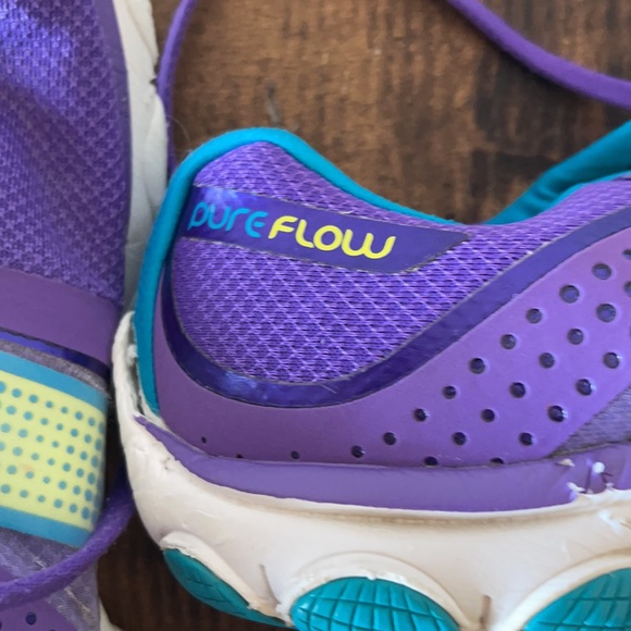 Brooks pure flow 4 size 10 - Picture 2 of 6